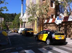 Reubicación de la parada de taxis del parque Güell