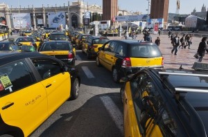 Imagen-de-taxis-durante-el-Mob_54268535989_53389389549_600_396-300x198